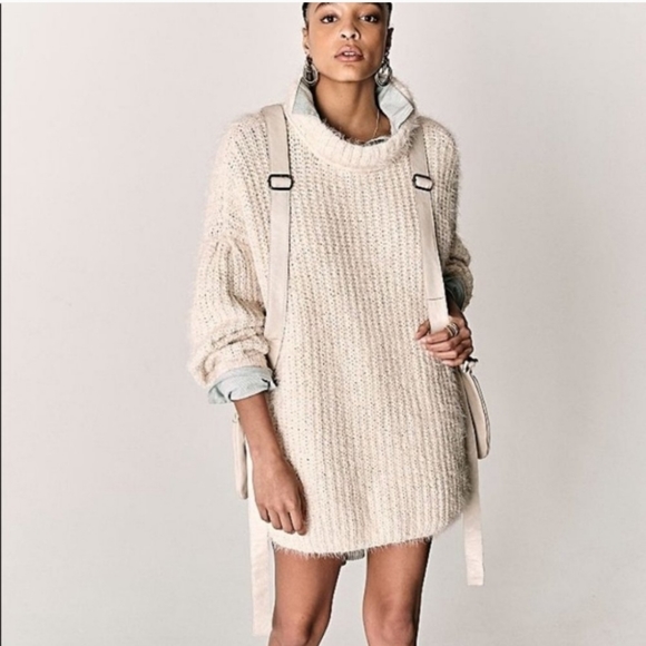 NEW FREE PEOPLE OASIS OVERSIZED TUNIC SWEATER - Picture 2 of 7